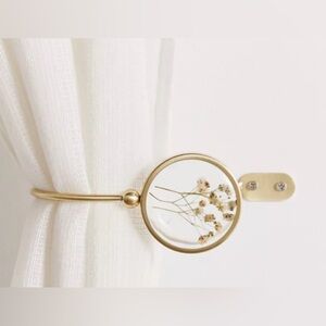 Urban Outfitters Pressed Floral Curtain Tiebacks SET OF 2~ NWT ( MSRP $78)